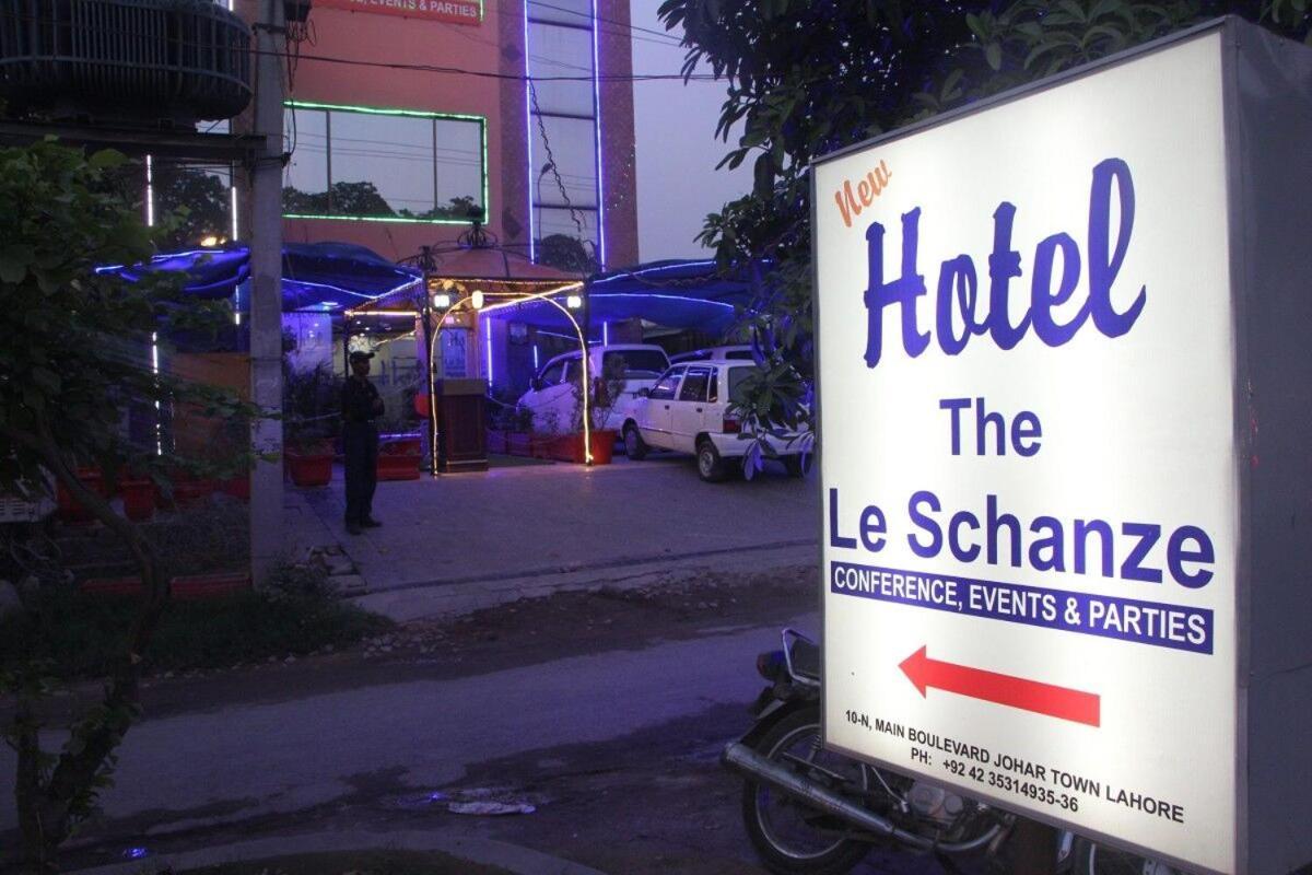Hotel The Leschanze Lahor Dış mekan fotoğraf
